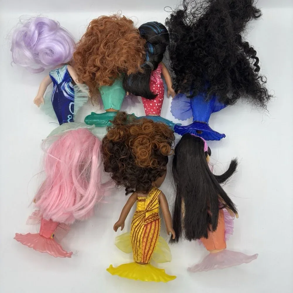 Disney The Little Mermaid Ariel And Sisters Petit Doll Set, Includes 7 Dolls